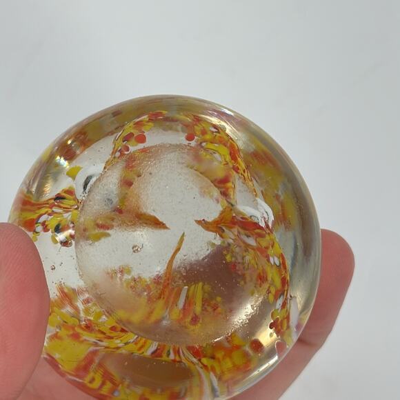 Hand Blown glass paperweight - Picture 4 of 8
